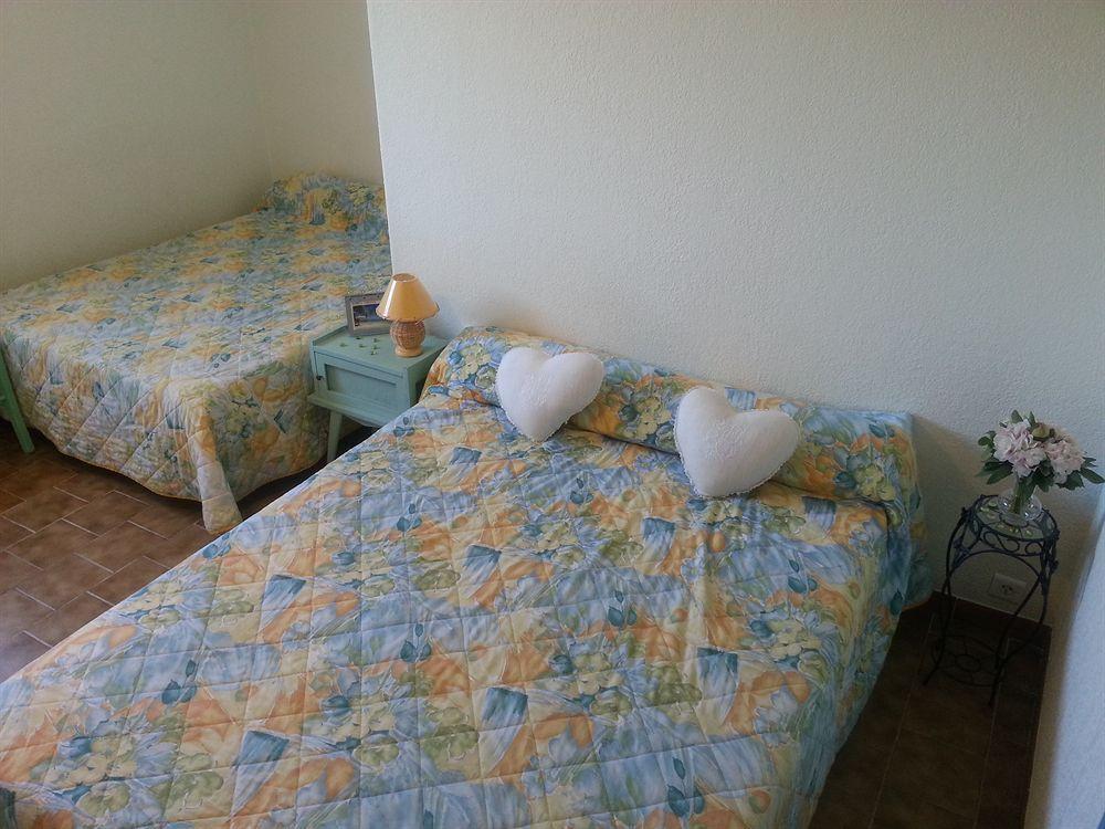 Hotel Restaurant Les 3 Chenes Fréjus Zewnętrze zdjęcie