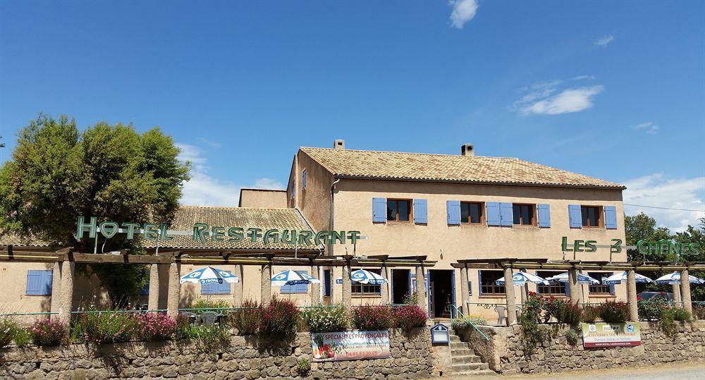 Hotel Restaurant Les 3 Chenes Fréjus Zewnętrze zdjęcie