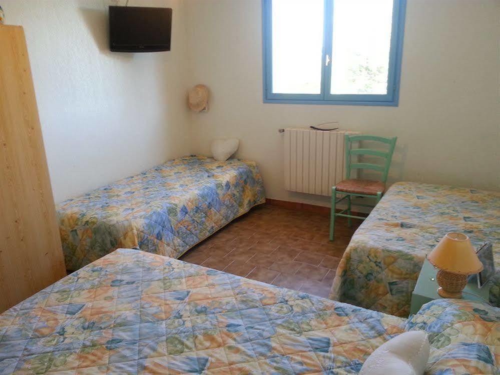 Hotel Restaurant Les 3 Chenes Fréjus Zewnętrze zdjęcie