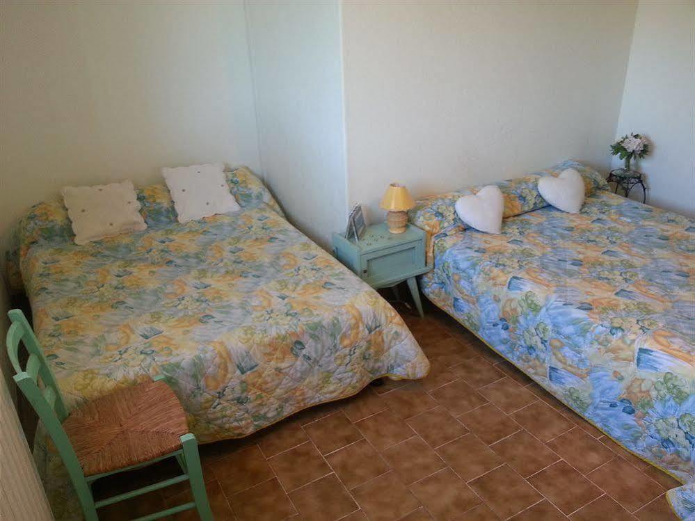 Hotel Restaurant Les 3 Chenes Fréjus Zewnętrze zdjęcie