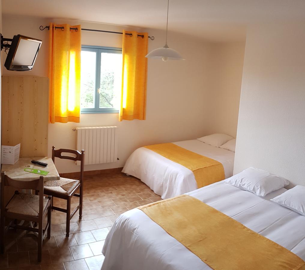 Hotel Restaurant Les 3 Chenes Fréjus Zewnętrze zdjęcie