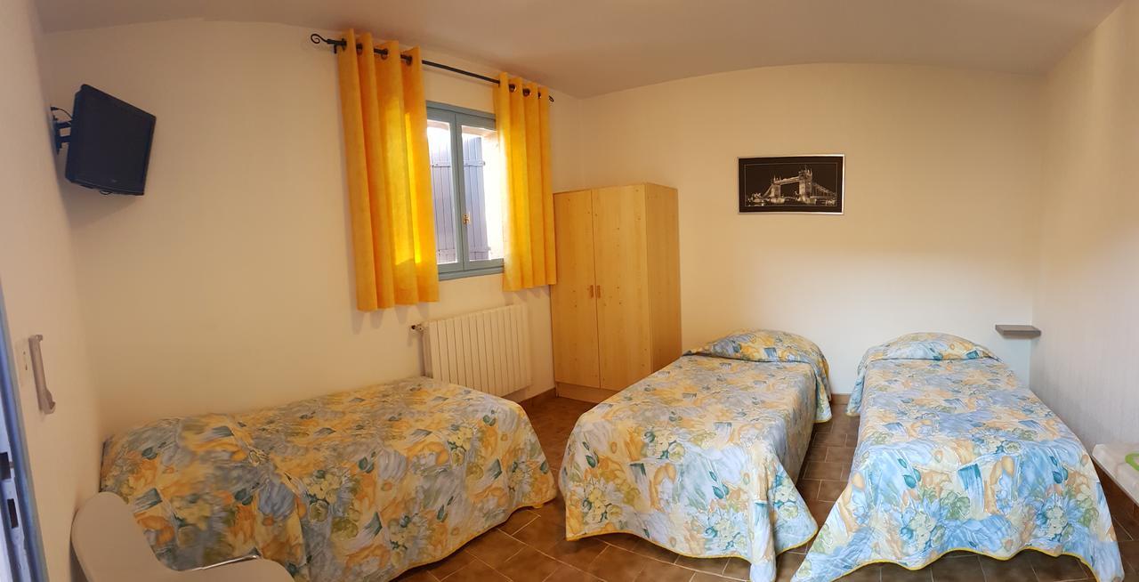 Hotel Restaurant Les 3 Chenes Fréjus Zewnętrze zdjęcie